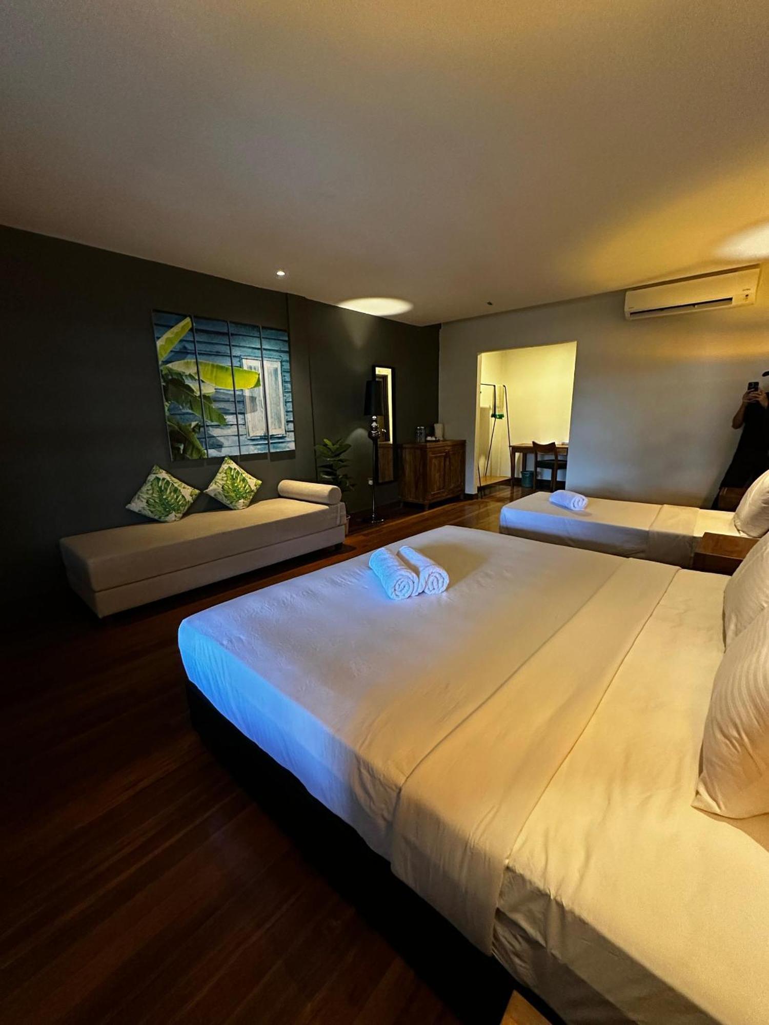 Beach Resort - Arwana Perhentian Besar Kampung Kuala Besut Exterior foto