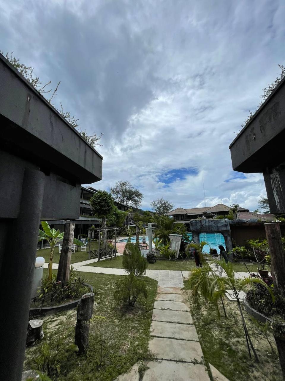 Beach Resort - Arwana Perhentian Besar Kampung Kuala Besut Exterior foto