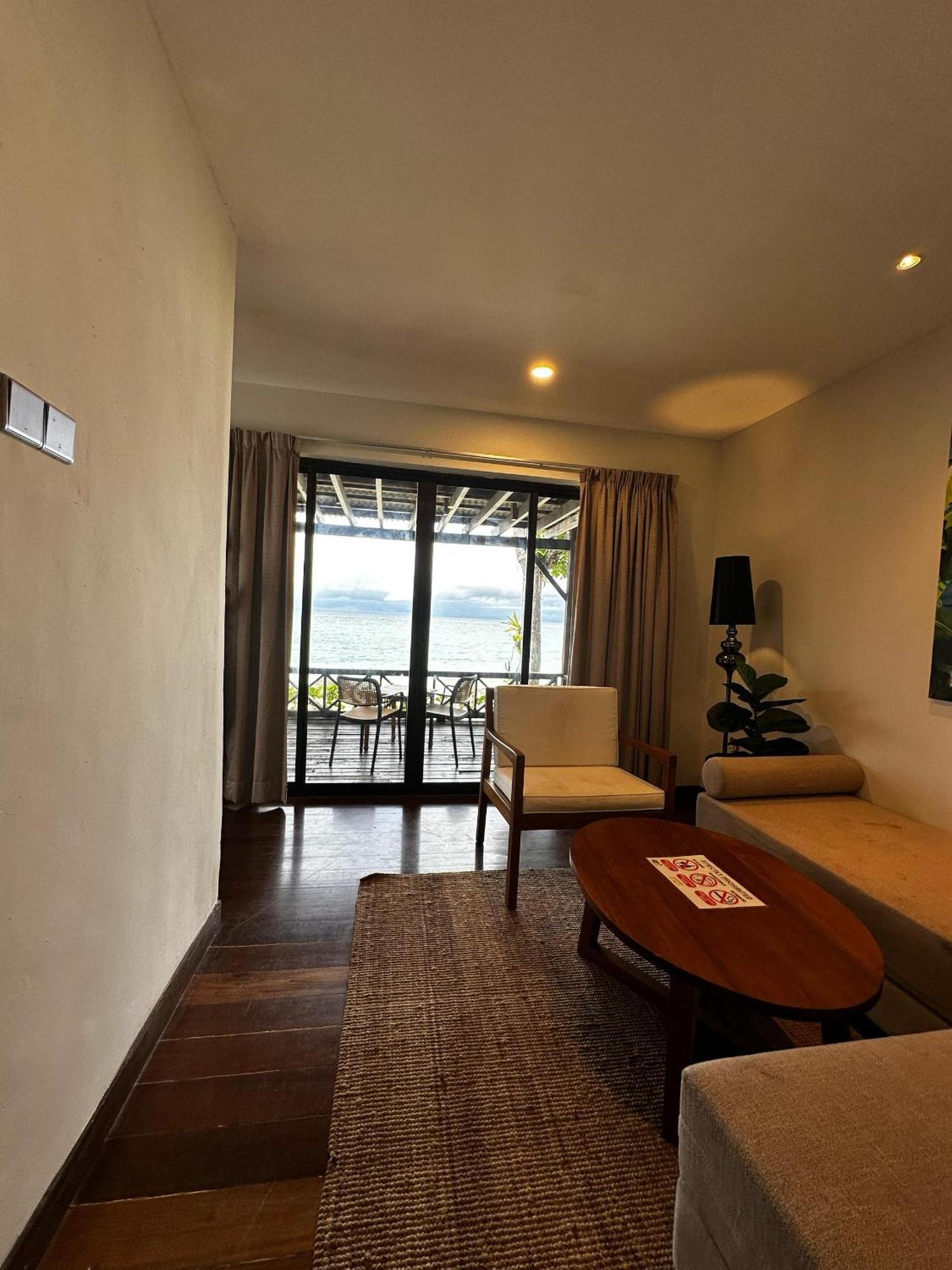 Beach Resort - Arwana Perhentian Besar Kampung Kuala Besut Exterior foto