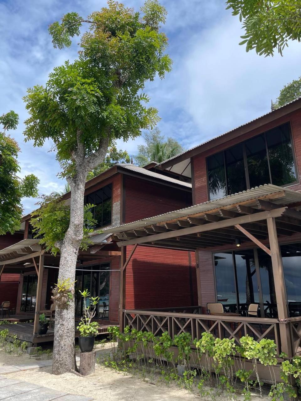 Beach Resort - Arwana Perhentian Besar Kampung Kuala Besut Exterior foto