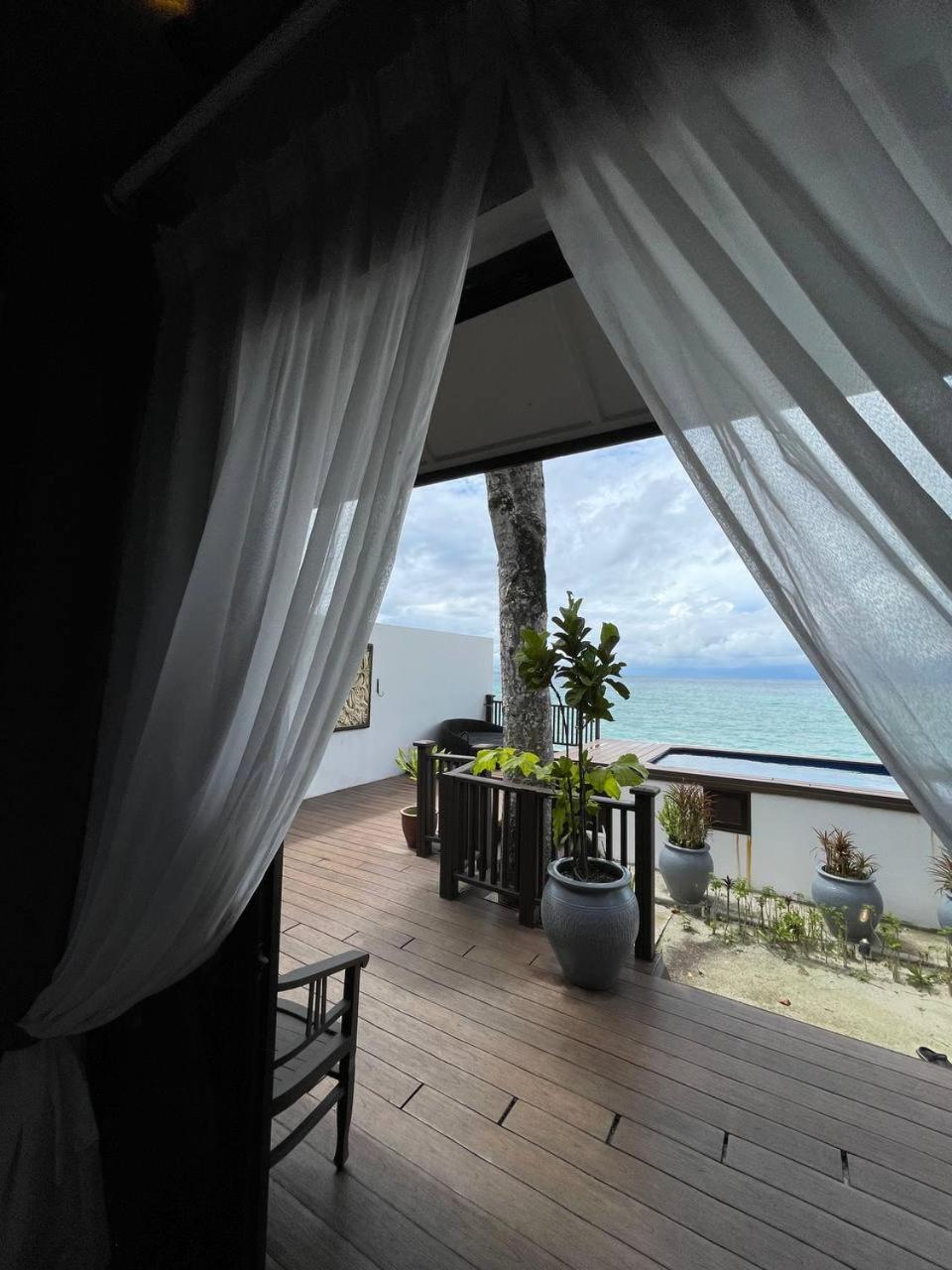 Beach Resort - Arwana Perhentian Besar Kampung Kuala Besut Exterior foto